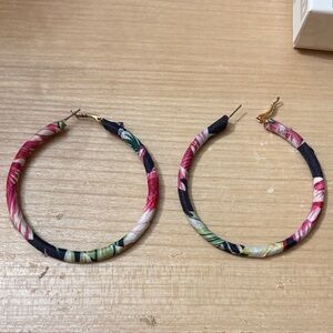 Vintage Y2K Floral Hoop Earrings Aeropostale